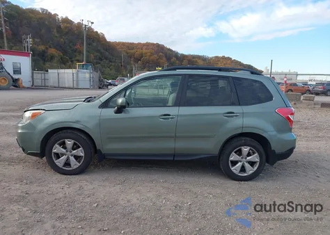 2016 Subaru Forester 2.5I Premium z USA, uszkodzony, nr VIN JF2SJADC7GG501664